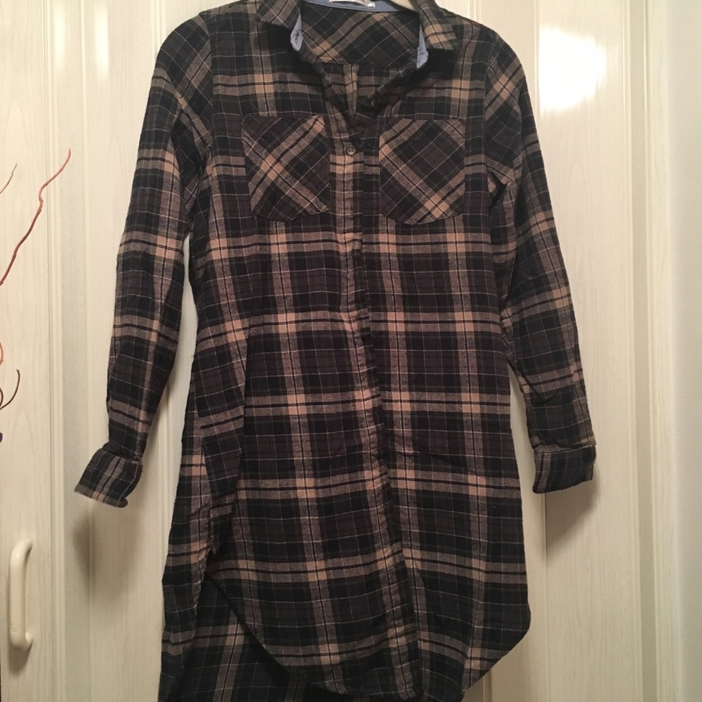 Plaid top